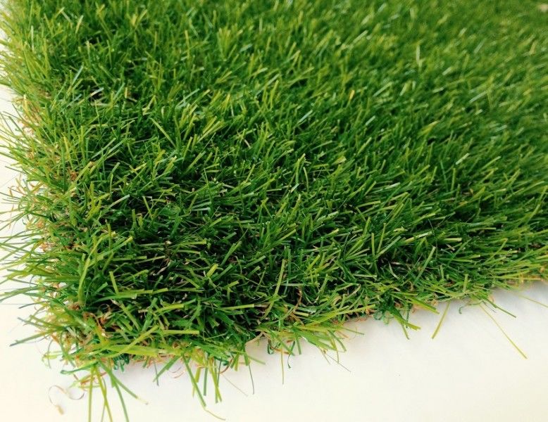 Лучшая искусственная трава. Evergreen трава. Искусственная трава. Искусственная трава мелкая. Трава полимерная.