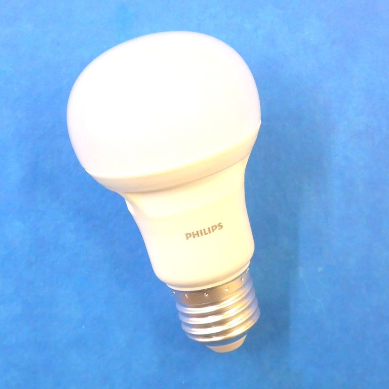 Лампа светодиодная LED 7(60)вт Е27 3000К 230в Philips тепло белая матовая
