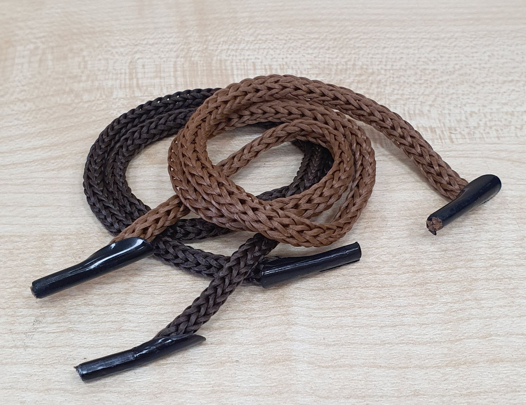 ручка шнур с черным наконечником 1
