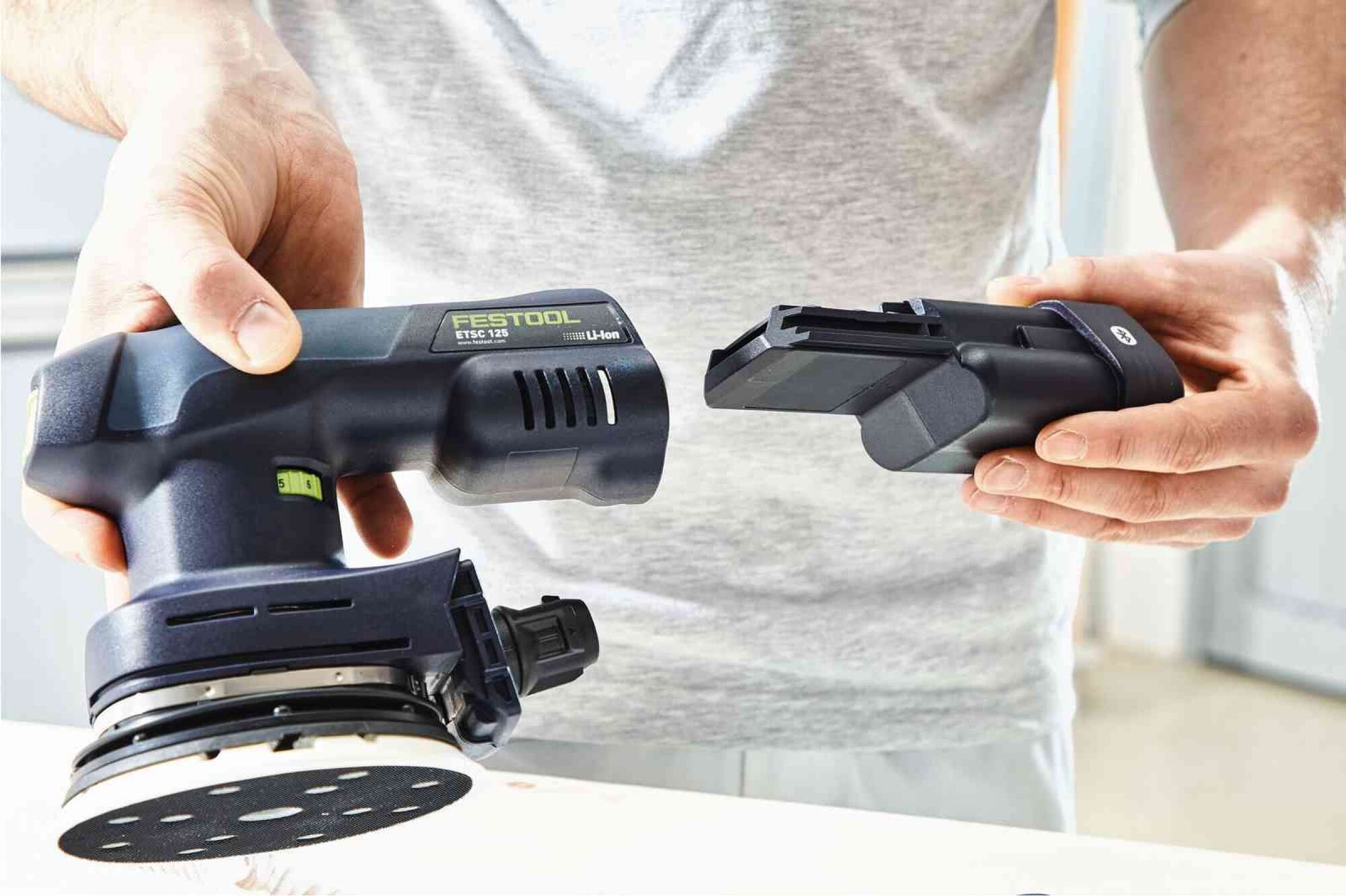 Аккумуляторная эксцентриковая шлифмашина FESTOOL ETSC 125 Li 3,1 I-Set  575712, цена в Екатеринбурге от компании ГЛОБАЛСТРОЙРТИ