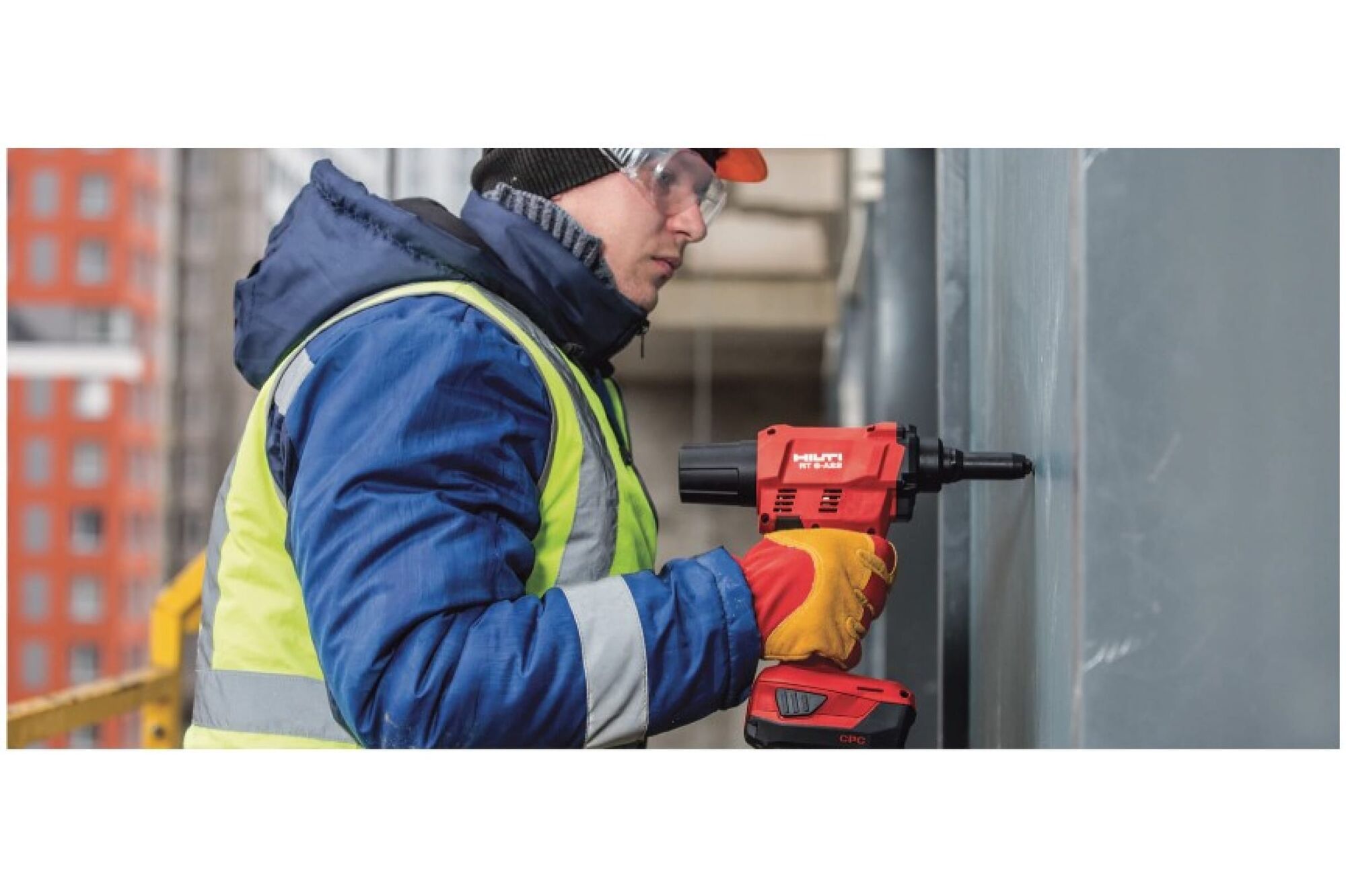 Аккумуляторный заклепочник Hilti RT 6-A22 чемодан 2224306, цена в  Екатеринбурге от компании ГЛОБАЛСТРОЙРТИ