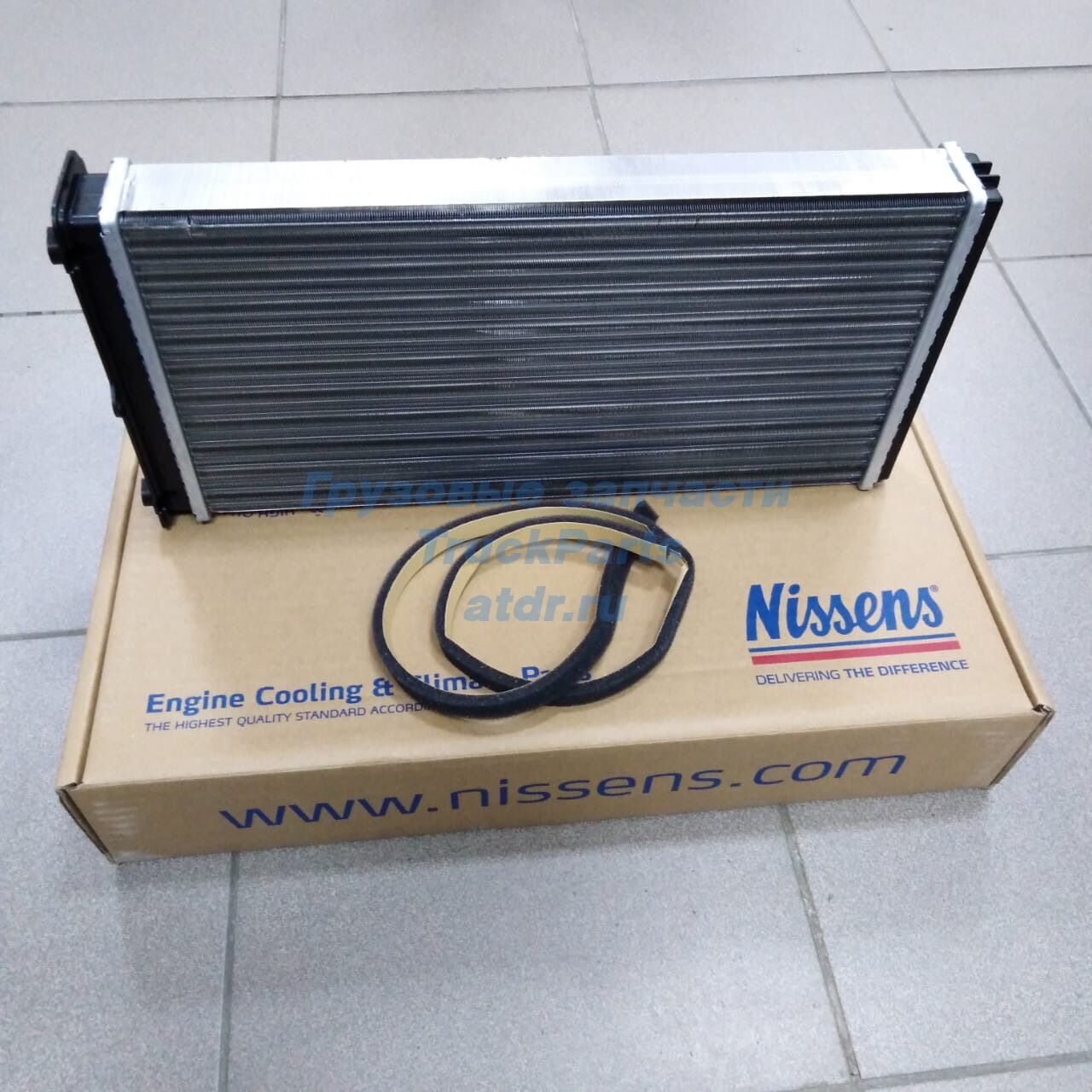 Радиатор отопителя ДАФ ХФ 95 CF65 75 85 NISSENS 71301