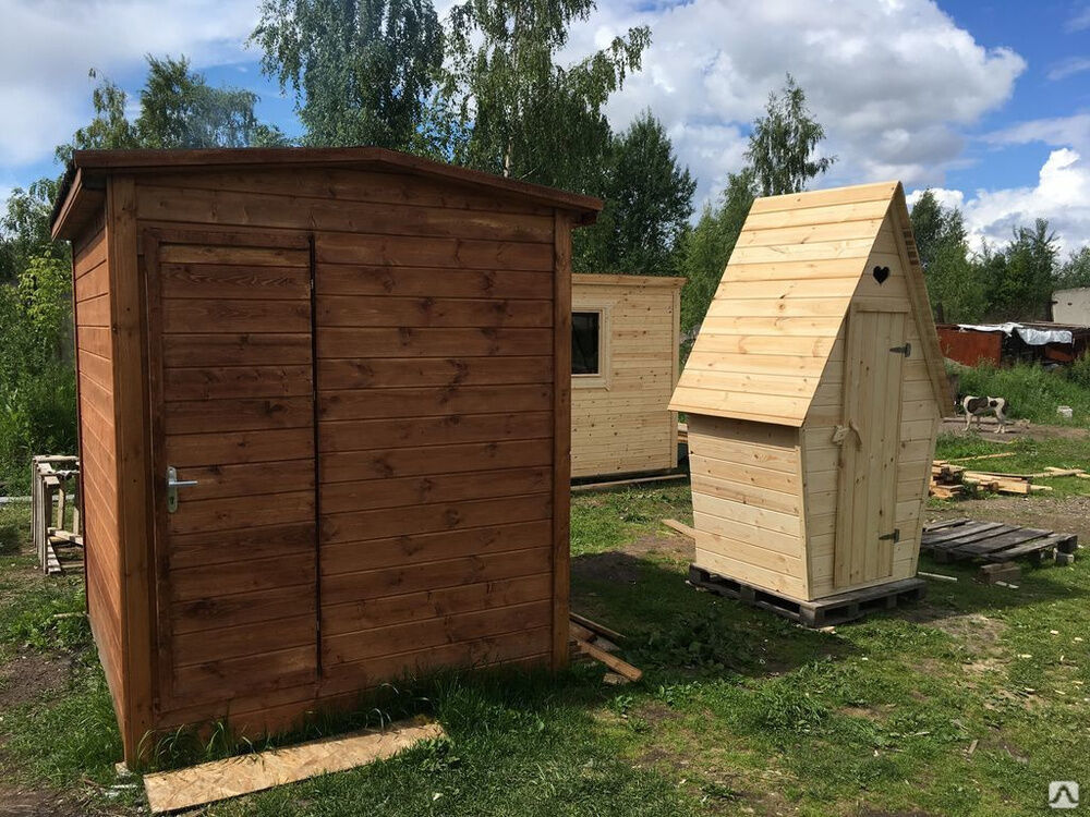 Туалет дачный деревянный домик