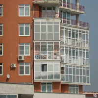 Сплошная тонировка балкона/лоджии плёнкой НЕЙТРАЛЬНОЕ ЗЕРКАЛО