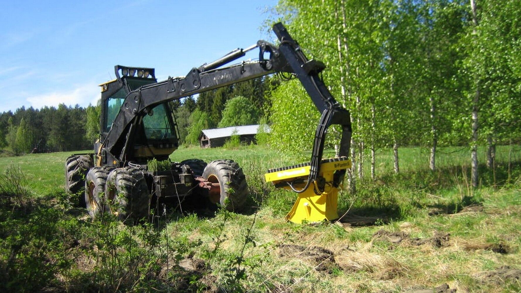 Лесопосадочное устройство ZKT-M-PLANTER M-160M на базе Харвестера, цена в  Санкт-Петербурге от компании Агрокомплект